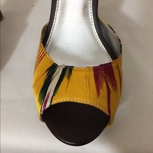 Charlotte Russe multi colored wood grain heels 👠